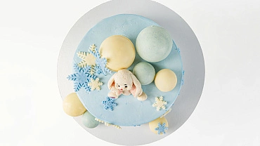 Торт «Снежный зайка»