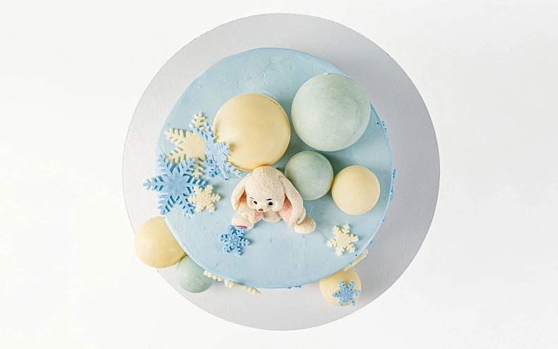 Торт «Снежный зайка»