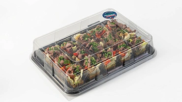 Салат с ростбифом и печеными овощами в имбирном соусе, 15 шт.