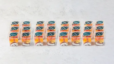 Наборы тропических фруктов в стаканчиках