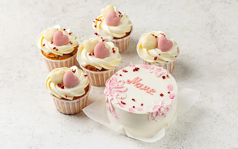 Набор Бенто торт с капкейками «Маме»