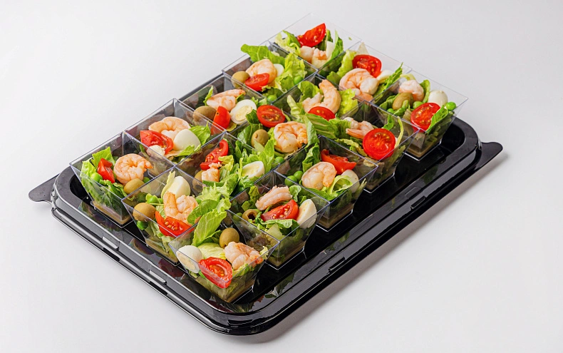 Салат «С креветкой и горошком» фуршетные стаканчики, 15 шт