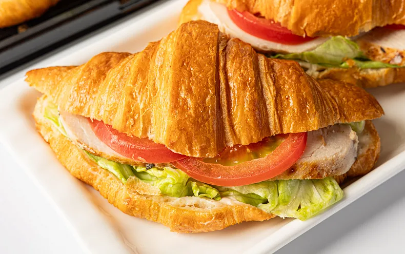 Круассан Цезарь, 6 шт