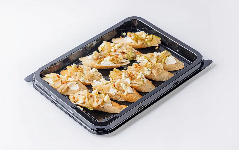 Брускетта с грушей и горгонзолой, 10 шт