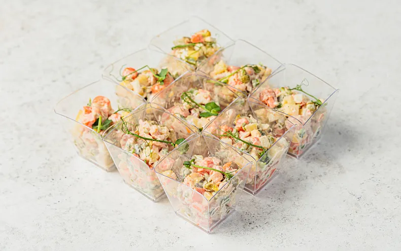 Салат «Оливье с креветкой» в стаканчиках, 9 шт