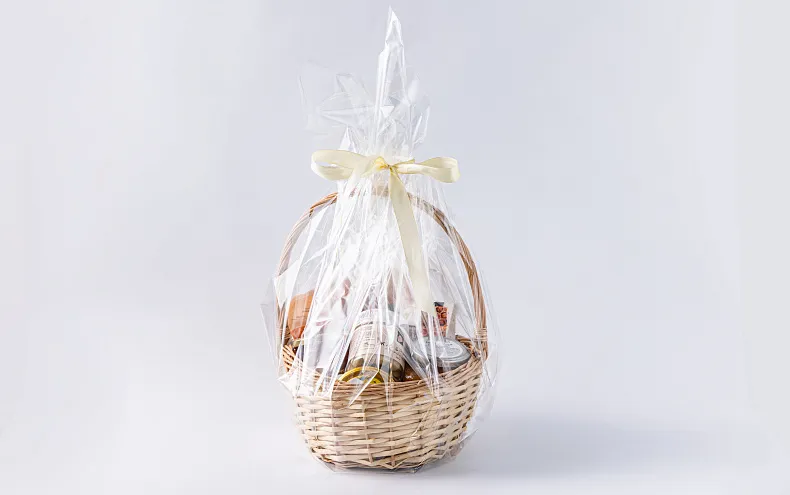 Праздничный набор «Витаминно-десертный» в корзине