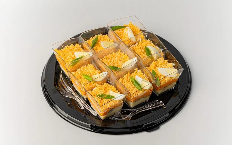 Салат «Мимоза» с горбушей в стаканчиках, 9 шт