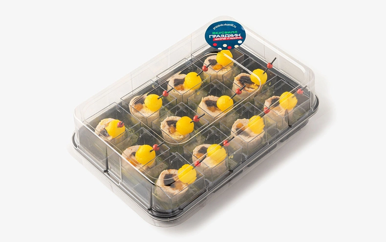 Канапе с куриным рулетом и грушей, 12 шт