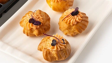 Профитроли с муссом из лосося, 12 шт