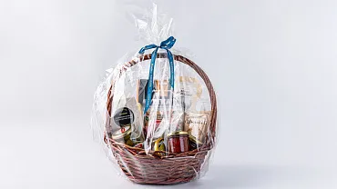 Корзина с деликатесами ВкусВилл