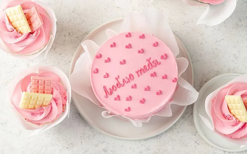 Набор Бенто-торт с капкейками «Люблю тебя»