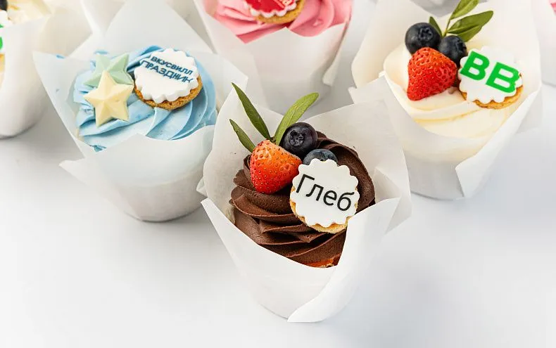 Капкейки с индивидуальным дизайном, 12 шт