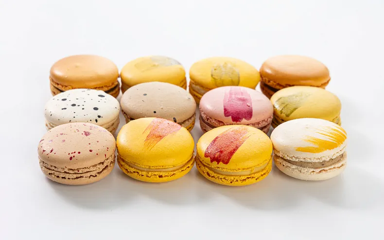 Набор Пирожных Макарон «Праздничный», 12 шт