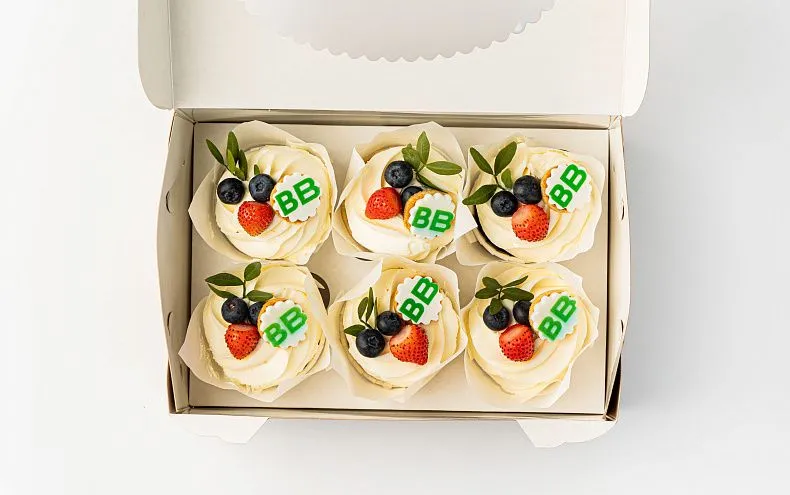 Капкейки с индивидуальным дизайном, 12 шт