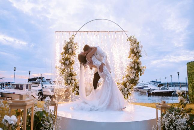 Организовать свадьбу