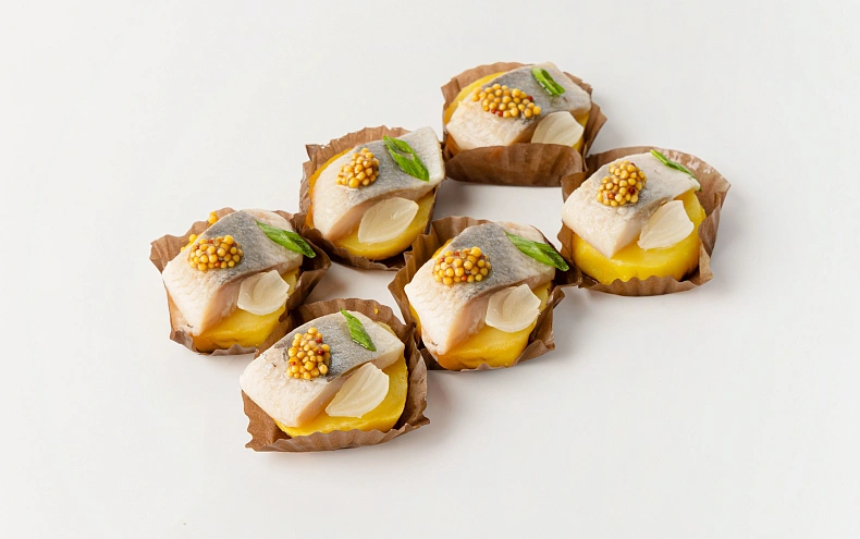 Закуска из сельди, 6 шт