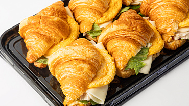 Круассан с курицей и яйцом, 6 шт