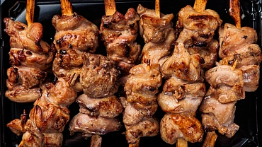 Мини-шашлычки с курицей, 12 шт