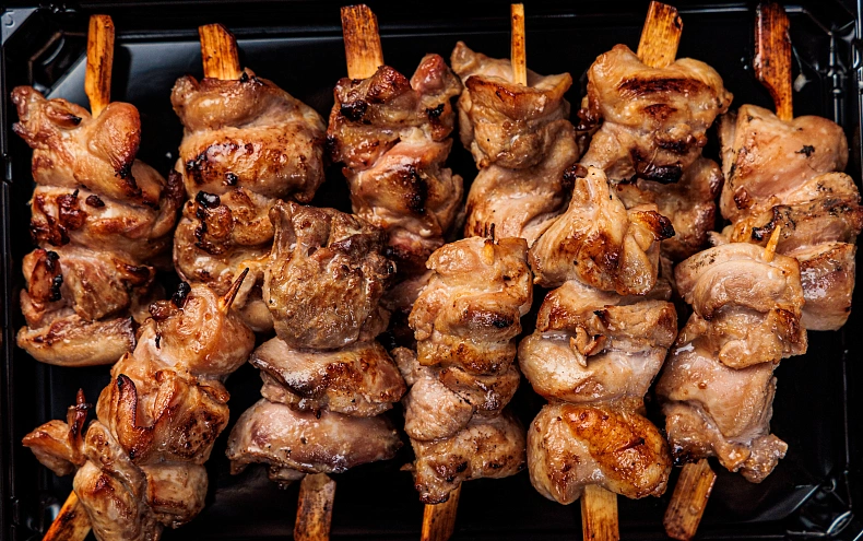 Мини-шашлычки с курицей, 12 шт