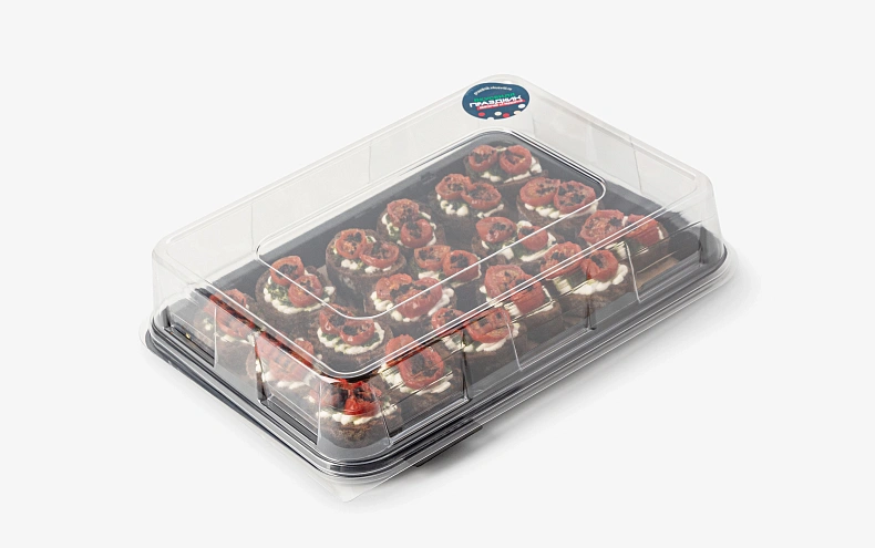 Брускетта с козьим сыром с томатами конфи и соусом Песто, 18 шт