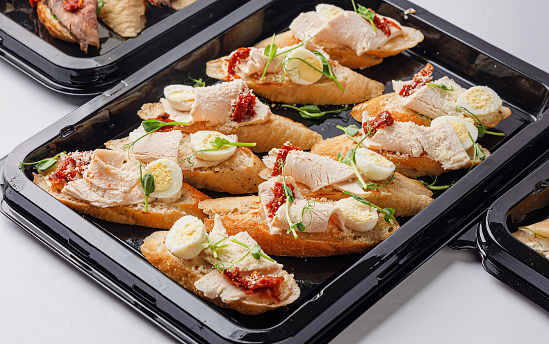 Брускетта цезарь с индейкой, 10 шт