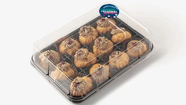 Профитроли из куриной печени с ягодным соусом, 12 шт