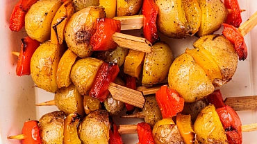 Мини-шашлычки из беби-картофеля, 12 шт