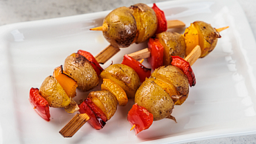 Мини-шашлычки из беби-картофеля, 12 шт