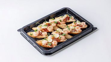 Брускетта цезарь с креветками и вялеными томатами, 10 шт