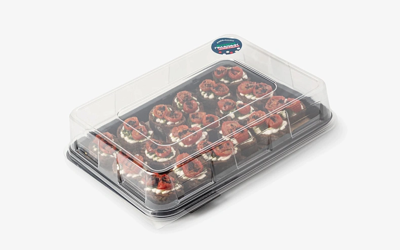 Брускетта с козьим сыром с томатами конфи и соусом Песто, 18 шт