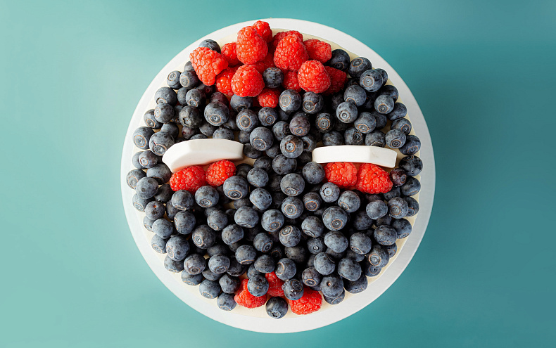 Торт «Ягодный котик»