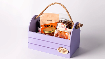 Праздничный бокс «Витаминно-десертный»