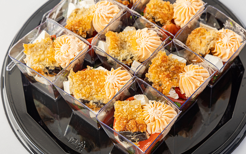 Салат «С баклажанами и помидорами» в стаканчиках, 9 шт