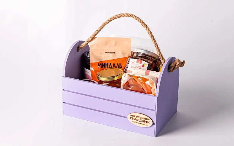 Праздничный бокс «Витаминно-десертный»