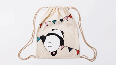 Сумка большая «Панда на флажках» беж шнур