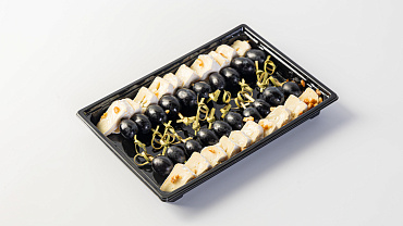 Канапе с виноградом и сыром камамбер, 20 шт