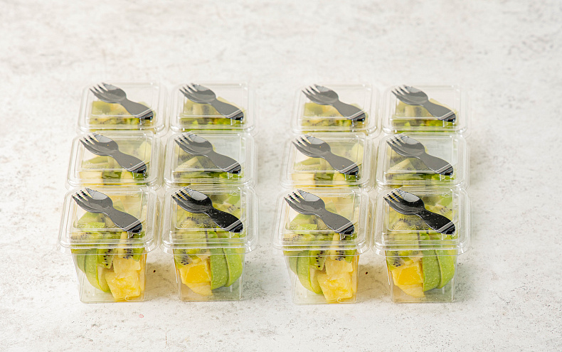 Наборы фруктов в стаканчиках