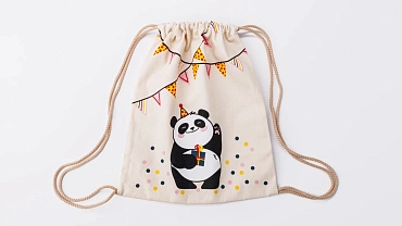 Сумка малая «Панда с подарком» беж шнур