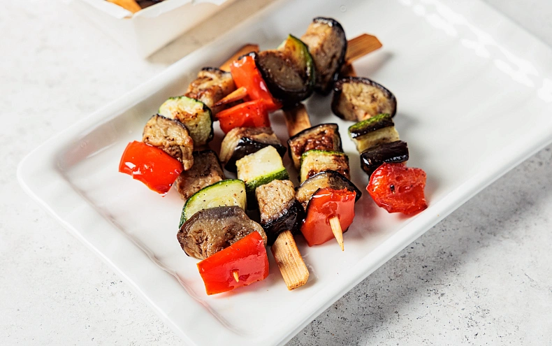 Мини-шашлычки овощные, 12 шт
