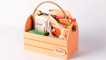 Праздничный бокс «Шоколадно-чайный»