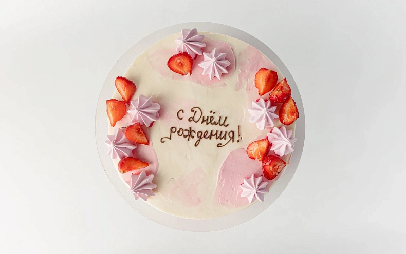 Торт «Воздушные барашки» в розовом